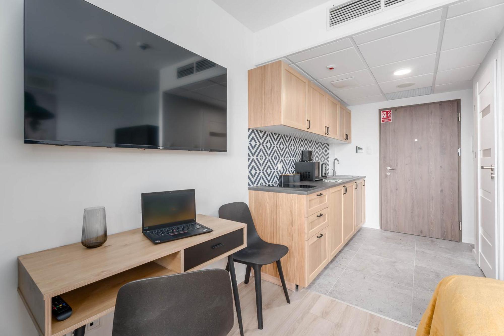 Chill Apartments Pileckiego Warsaw Exterior photo